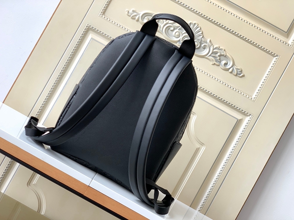 ルイヴィトンバッグ側面デザイン